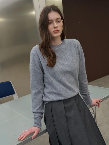 Cashmere simple knit (Gray) - lecelona - Modalova