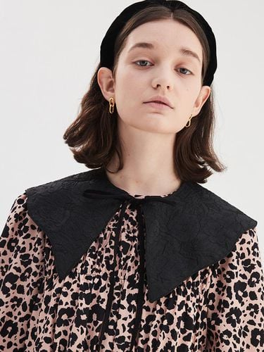 BLACK JACQUARD WAVE COLLAR - OPENING SUNSHINE - Modalova