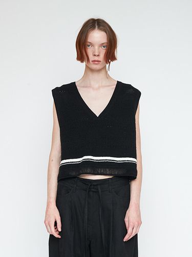 Contrast Mesh Vest_BK - J KOO - Modalova