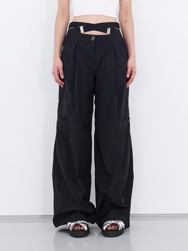 Cross Belted Wide Trousers_BK - J KOO - Modalova