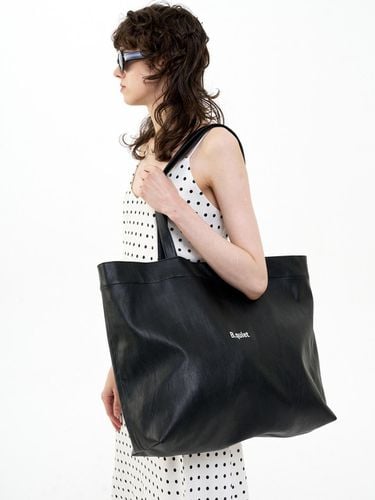 LOGO EMBROIDERED FAUX LEATHER SHOPPER BAG_BLACK - Bquiet - Modalova