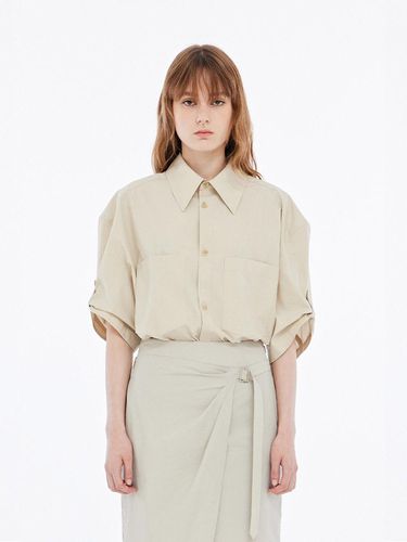 Two-pocket short sleeve shirt_Beige - J KOO - Modalova