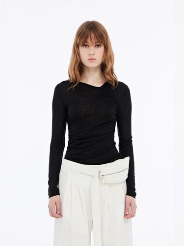 Shirring Long Sleeve T-shirt_Black - J KOO - Modalova