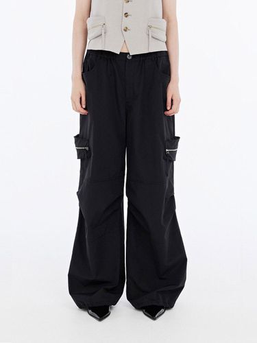 Wide Leg Cargo Pants_Black - J KOO - Modalova