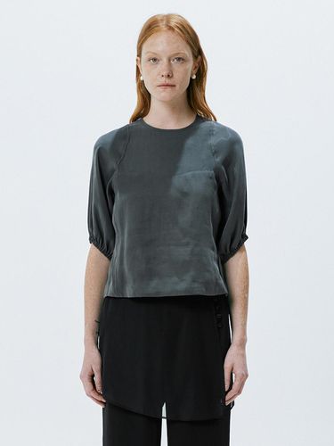 Curved Line Top (Dark Gray) - OEF - Modalova