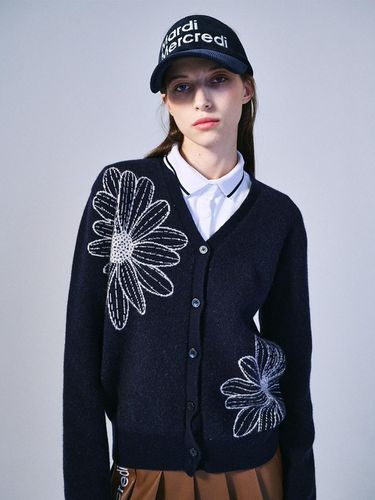 CASHMERE BLENDED CARDIGAN DUO FLOWERS_NAVY - Mardi Mercredi Actif - Modalova