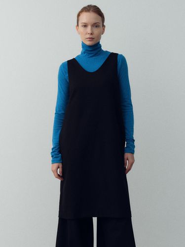 Layered sleeveless dress_black - ARCHAIC - Modalova