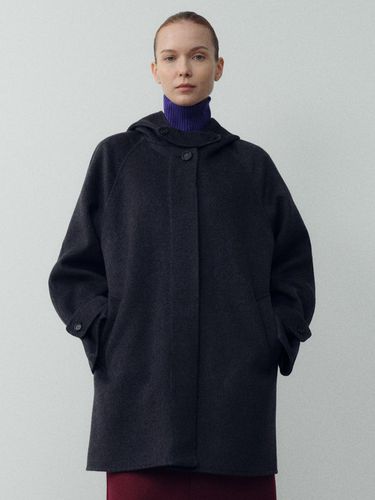 Hooded handmade coat_charcoal - ARCHAIC - Modalova