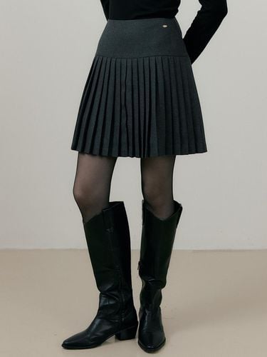 Ripple Pleats Mini Skirt [CHARCOAL] - REORG - Modalova