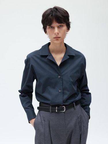 GARCONS SHIRT (DUSTY NAVY) - H8 - Modalova