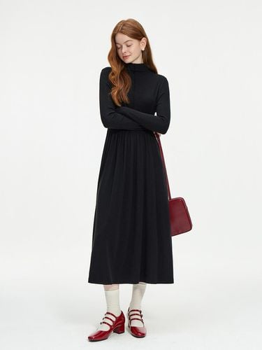 WD_High neck pleated knit dress - We’Dee - Modalova