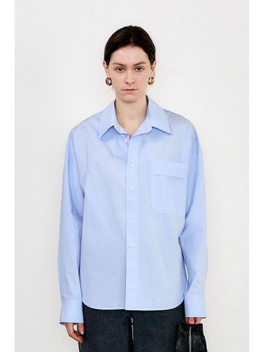 A blue oversized shirt - J KOO - Modalova