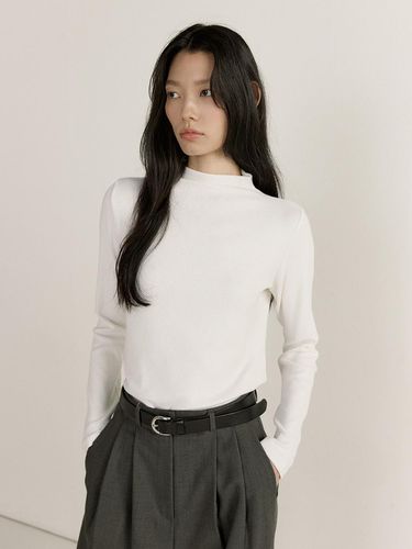 HALF TURTLENECK T - SHIRT (4COLOR) - Lemme - Modalova