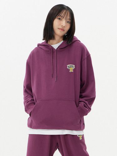 Basic Logo Wappen Hoodie Burgundy - Wacky Willy - Modalova