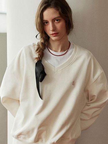 MINI LOGO V NECK SWEATSHIRT - CELITAILS - Modalova