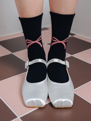 Ribbon things socks - DONUTVINYLSHOP - Modalova