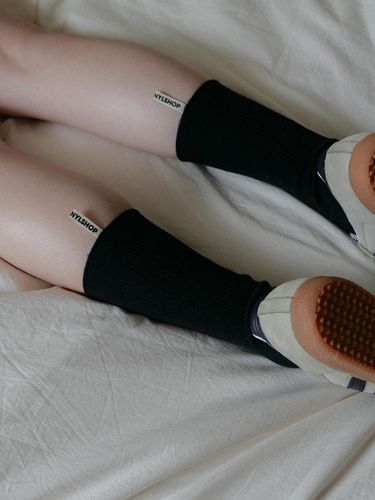 Basic label rib socks (5colors) - DONUTVINYLSHOP - Modalova