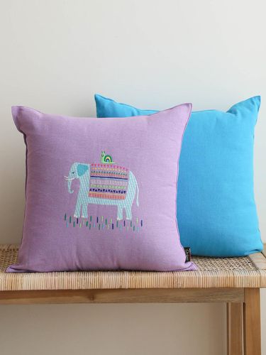 Earth Series- Embroidery Cushion Cover Lavender - ORIGO - Modalova