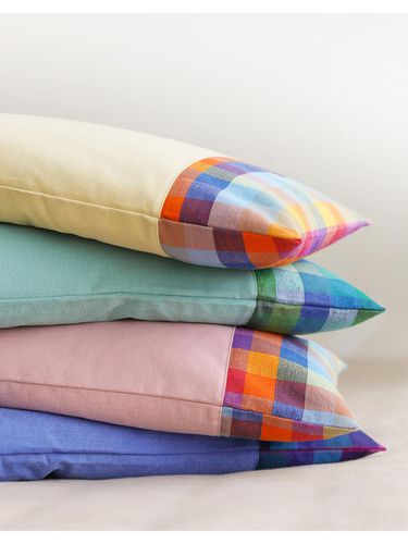 Check pillow 4 colors (including filling) - ORIGO - Modalova