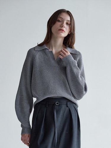 CROPPED COLLAR KNIT PULLOVER_GREY - mu:arvo - Modalova