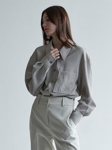 OVERSIZED POLY SHIRT_BEIGE - mu:arvo - Modalova