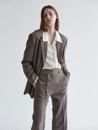 HIGH - WAISTED WOOL CHECK PANTS - mu:arvo - Modalova