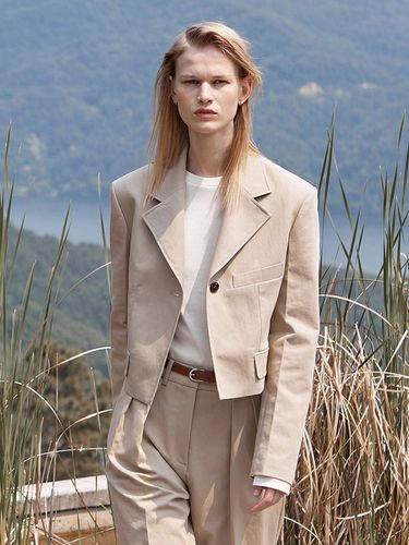 COTTON TAILORED SHORT JACKET_BEIGE - mu:arvo - Modalova