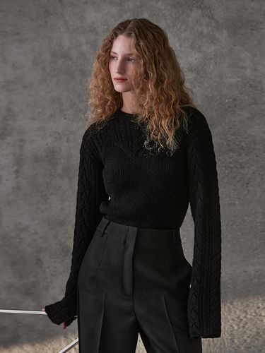 HAIRY CABLE MIX PULLOVER_BLACK - mu:arvo - Modalova