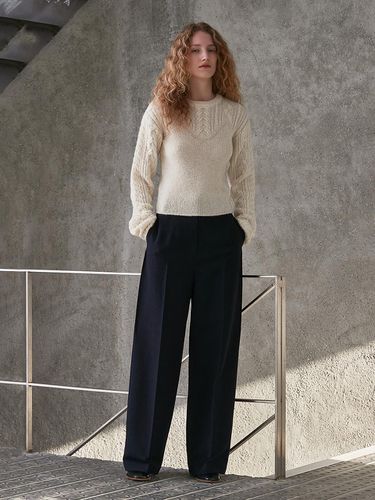 COCOON NO TUCK PANTS_NAVY - mu:arvo - Modalova