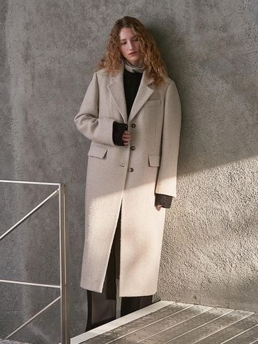 SINGLE 3 BUTTON PADDING MAXI COAT_BEIGE - mu:arvo - Modalova