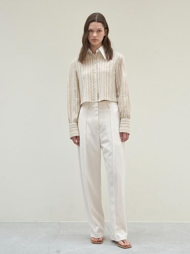 PINTUCK COCOON PANTS_CREAM - mu:arvo - Modalova