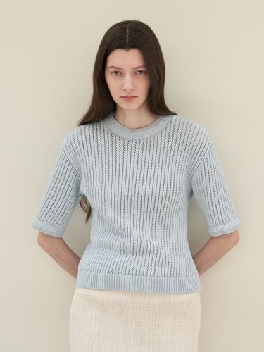 BACK SLIT KNIT PULLOVER_LIGHT BLUE - mu:arvo - Modalova