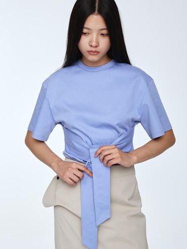 Tie Detail Oversized T-shirt _ - mu:arvo - Modalova