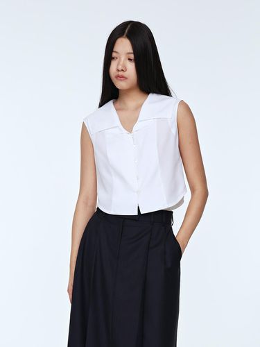 Double Collar Cropped Blouse _ - mu:arvo - Modalova