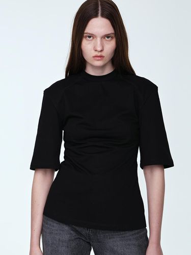 Oversized Shoulder Slim Fit T - shirt _ Black - mu:arvo - Modalova