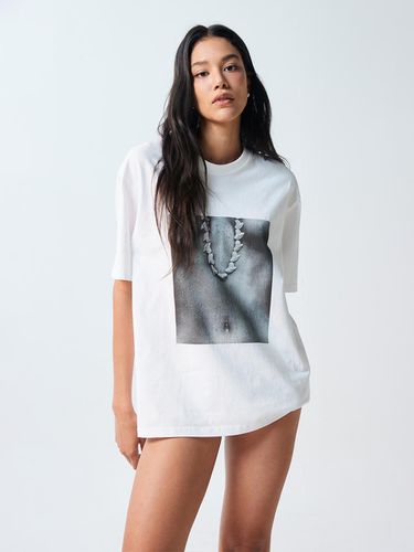 Graphic Oversized T-shirt White - FIVELINE - Modalova