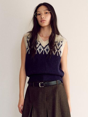 Jacquard Knit Vest - Navy - kuho plus - Modalova