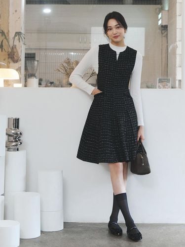 Sleeveless Slim Fit Tweed Dress - itMICHAA - Modalova