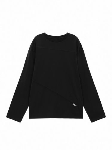 DIAGONAL OVERFIT LONG SLEEVE TOP IN - Matin Kim - Modalova