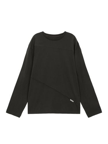 DIAGONAL OVERFIT LONG SLEEVE TOP IN - Matin Kim - Modalova