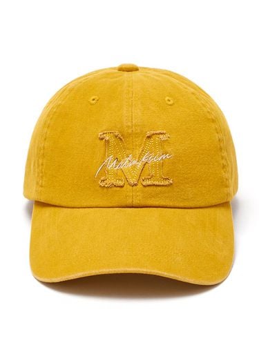 MATIN CURSIVE BALL CAP IN YELLOW - Matin Kim - Modalova