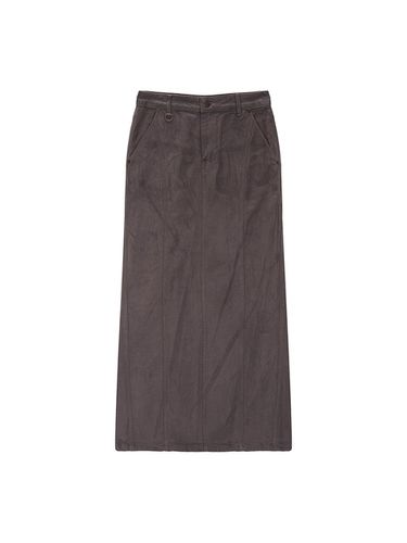 WAX COATING DENIM SKIRT IN BROWN - Matin Kim - Modalova