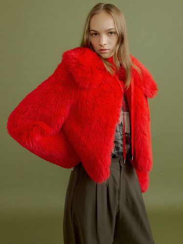 SUNNY cropped bulky fur jacket [] - molliolli - Modalova