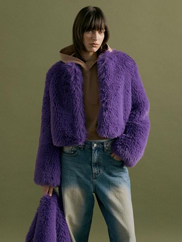 SUNNY cropped bulky fur jacket [] - molliolli - Modalova