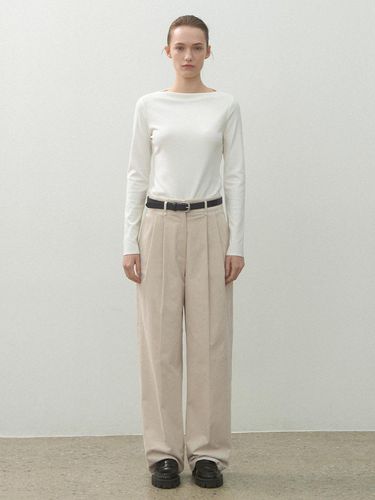 ESSENTIAL CORDUROY TWO TUCK PANTS (PT-5609) - Atelier Nain - Modalova