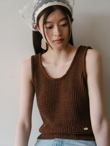 Waffle sleeveless knitwear_brown - AARAN - Modalova