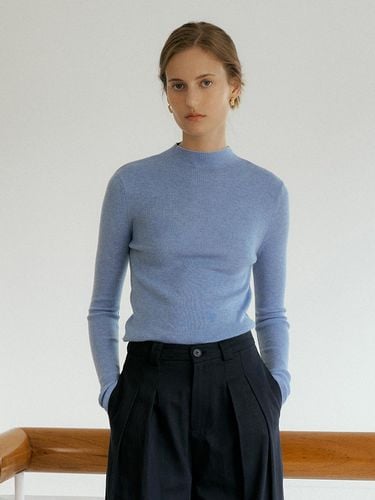 Half turtle neck pullover (2color) - HUNCH - Modalova