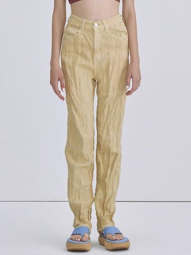 Wrinkle Denim Pants_Yellow - WNDERKAMMER - Modalova