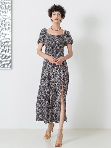 Flower - patterned puff sleeve maxi dress - black - cordinary - Modalova