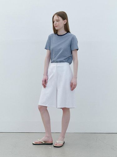 Linen bermuda pants - white - AYU - Modalova